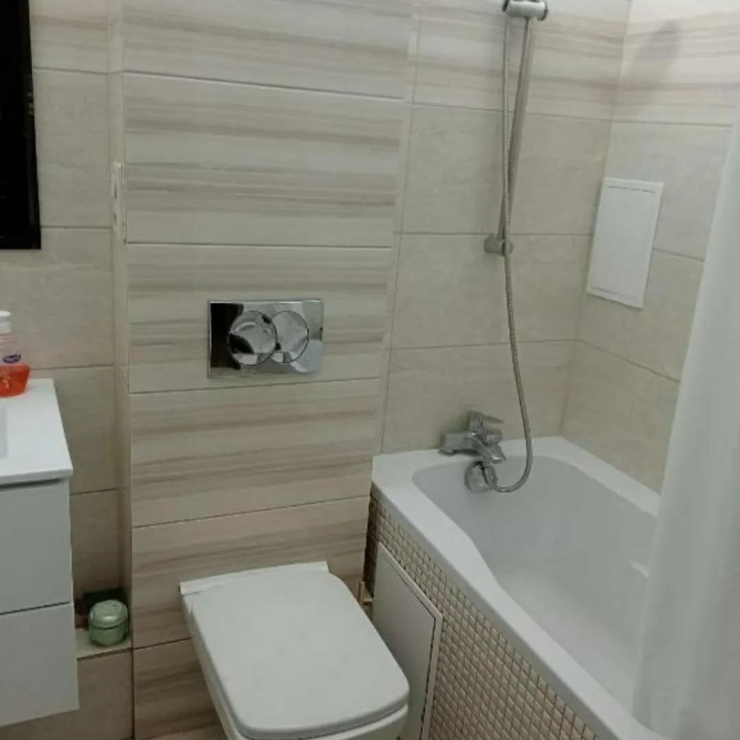Δωμάτια σε οικογενειακή κατοικία Comfy Flat Free Parking Διαμέρισμα Βρότσλαβ